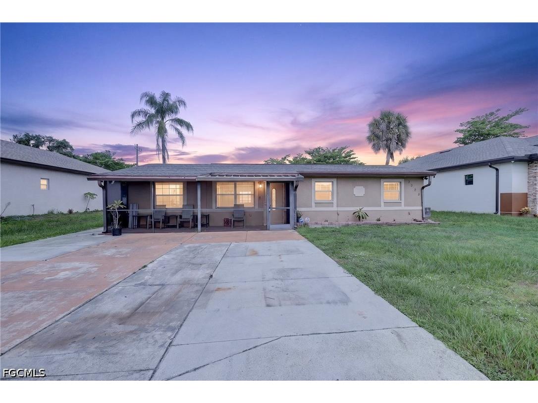 2238 Towles Street Fort Myers FL 33916 2026029693 image1