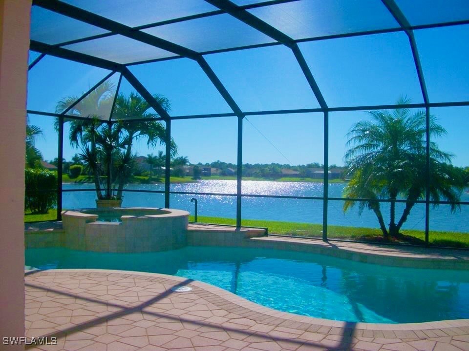 2239 Grove Drive Naples FL 34120 225079943 image1