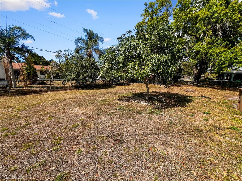 2239 Iris Way Fort Myers FL 33905 2026013579 image24