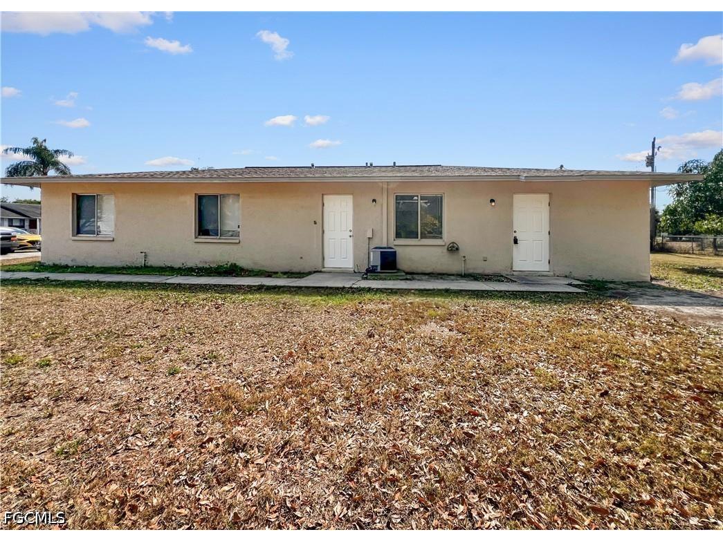 2239 Iris Way Fort Myers FL 33905 2026017973 image1