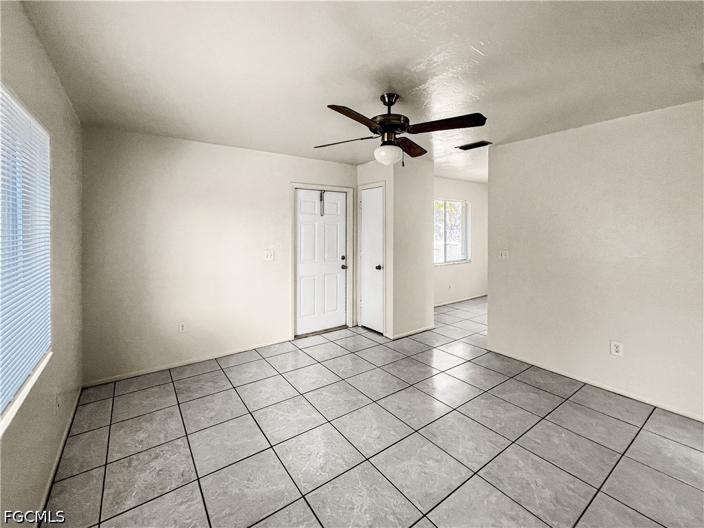 2239 Iris Way Fort Myers FL 33905 2026017973 image6