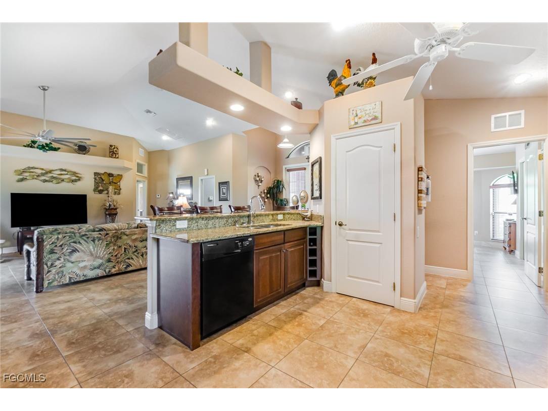 2239 Old Burnt Store Road N Cape Coral FL 33993 2025013109 image7