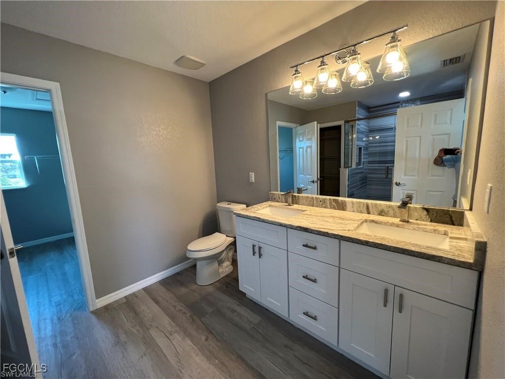 2239 SW 2nd Lane Cape Coral FL 33991 2025010881 image11