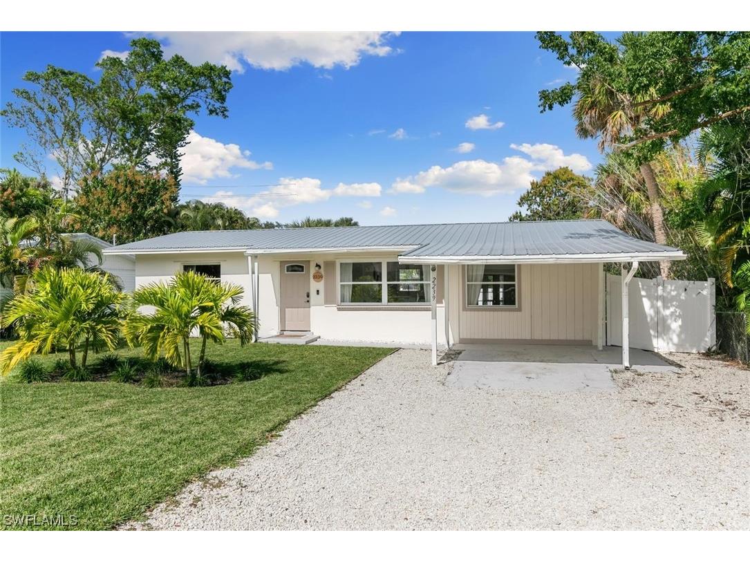 2239 Sunset Lane Naples FL 34104 224012913 image1