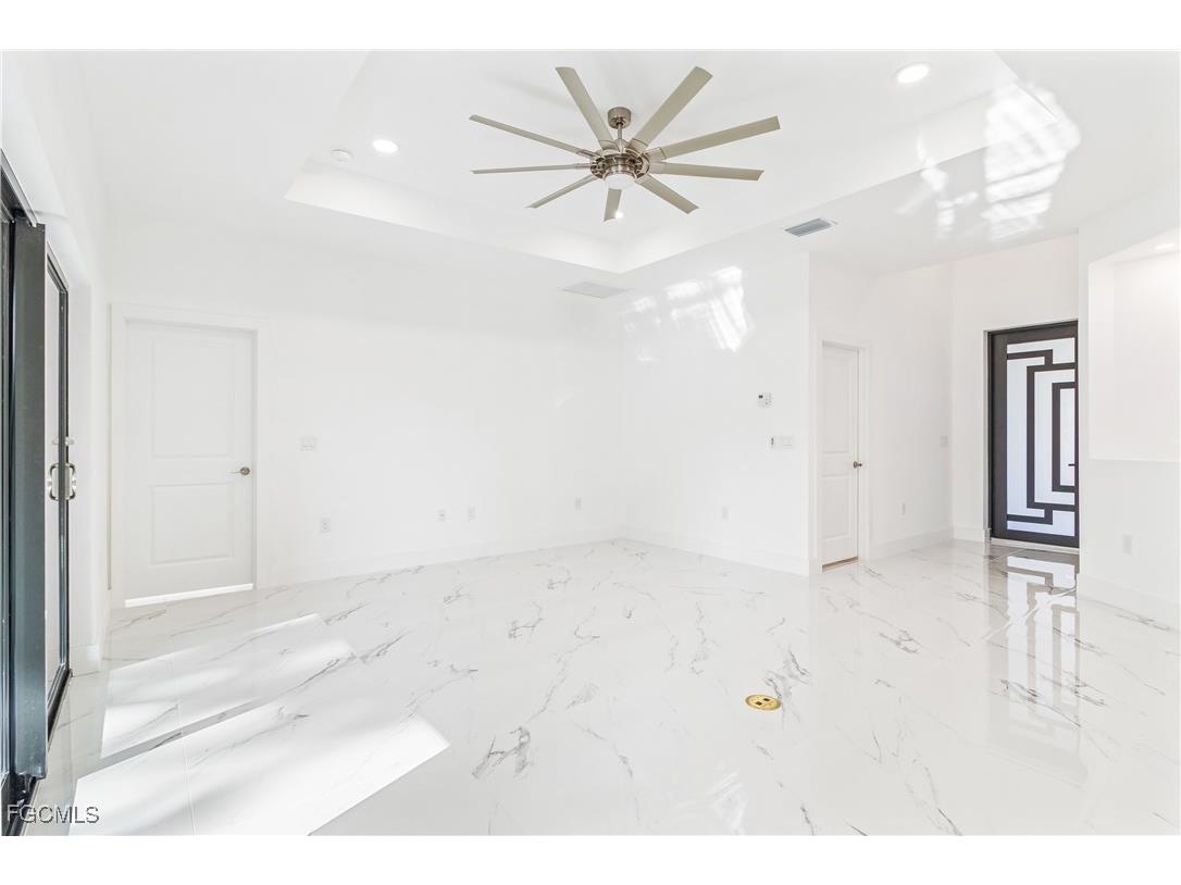 224 Lomax Avenue S Lehigh Acres FL 33974 2025014011 image3