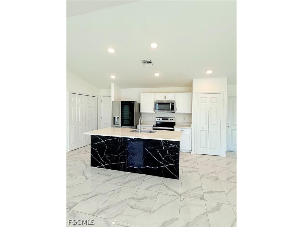 224 NE 24th Terrace Cape Coral FL 33909 2026010758 image5