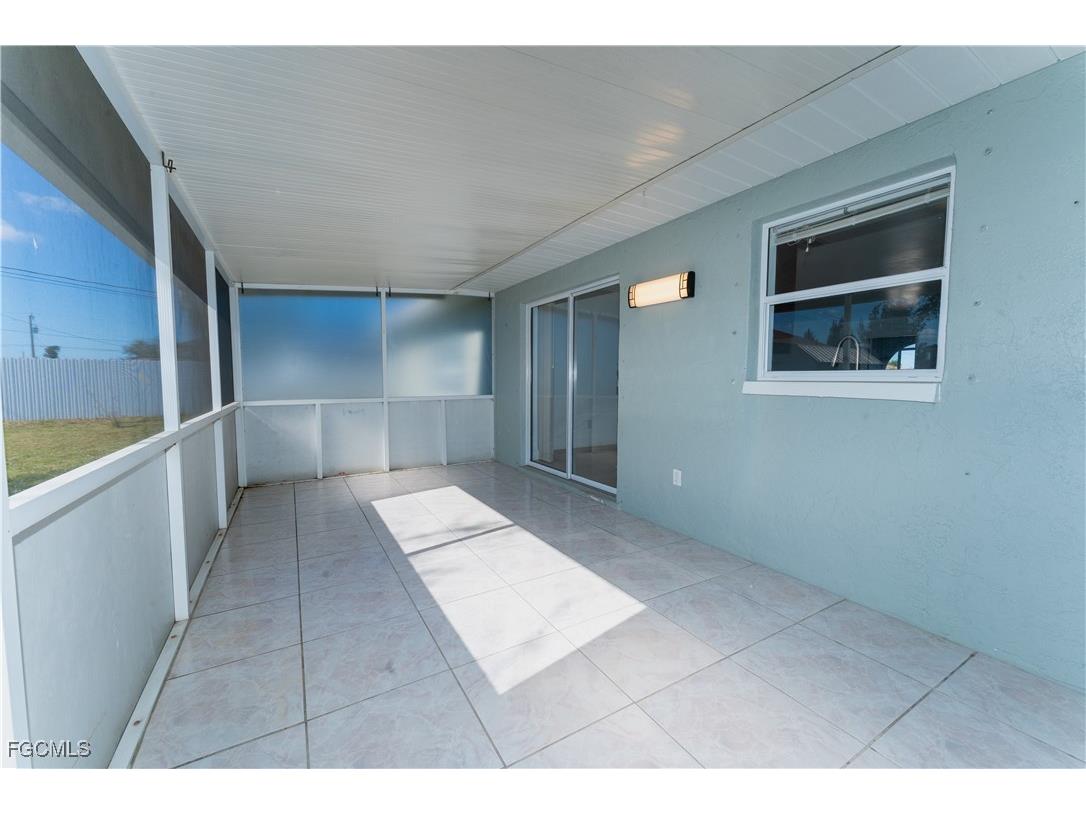 224 NE 9th Terrace Cape Coral FL 33909 2025017712 image12