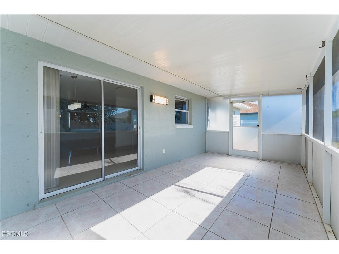 224 NE 9th Terrace Cape Coral FL 33909 2025017712 image13