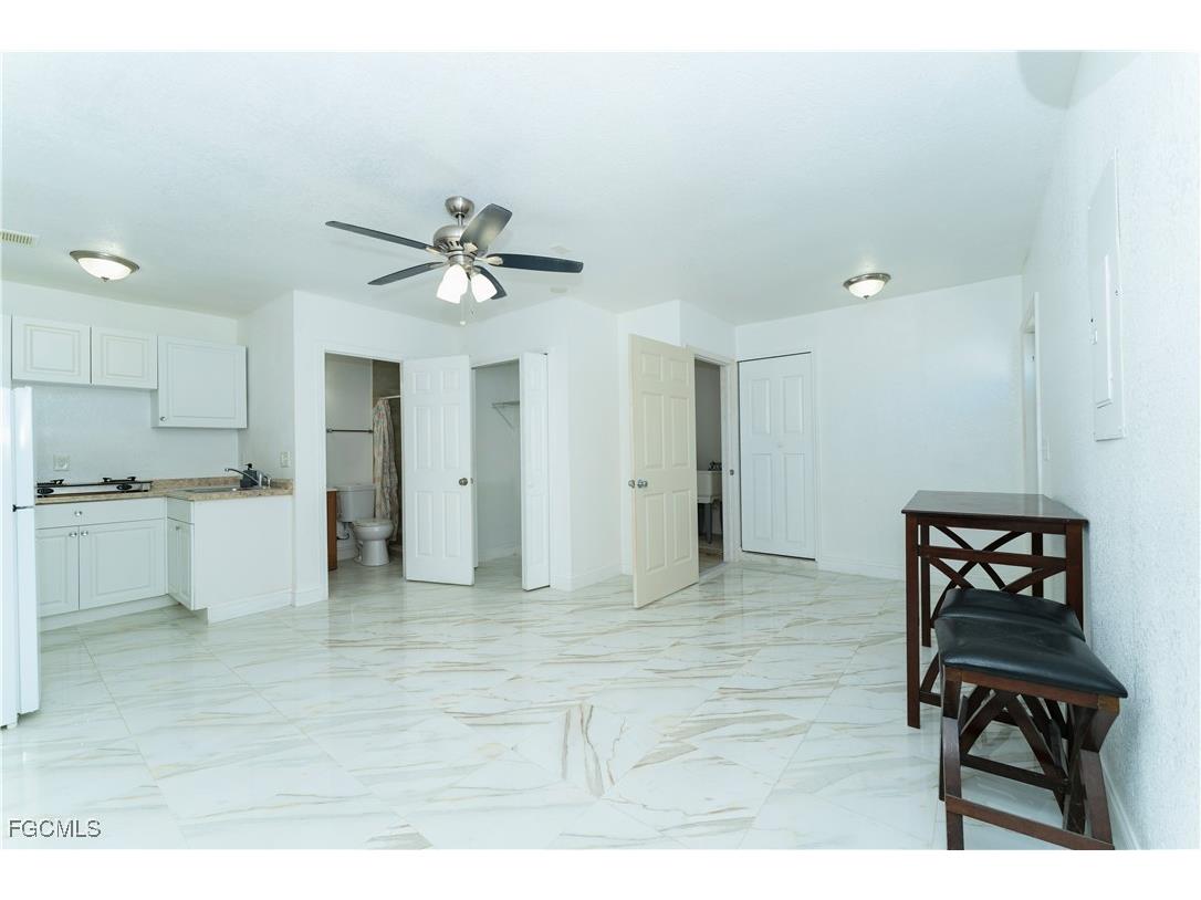 224 NE 9th Terrace Cape Coral FL 33909 2025017712 image20