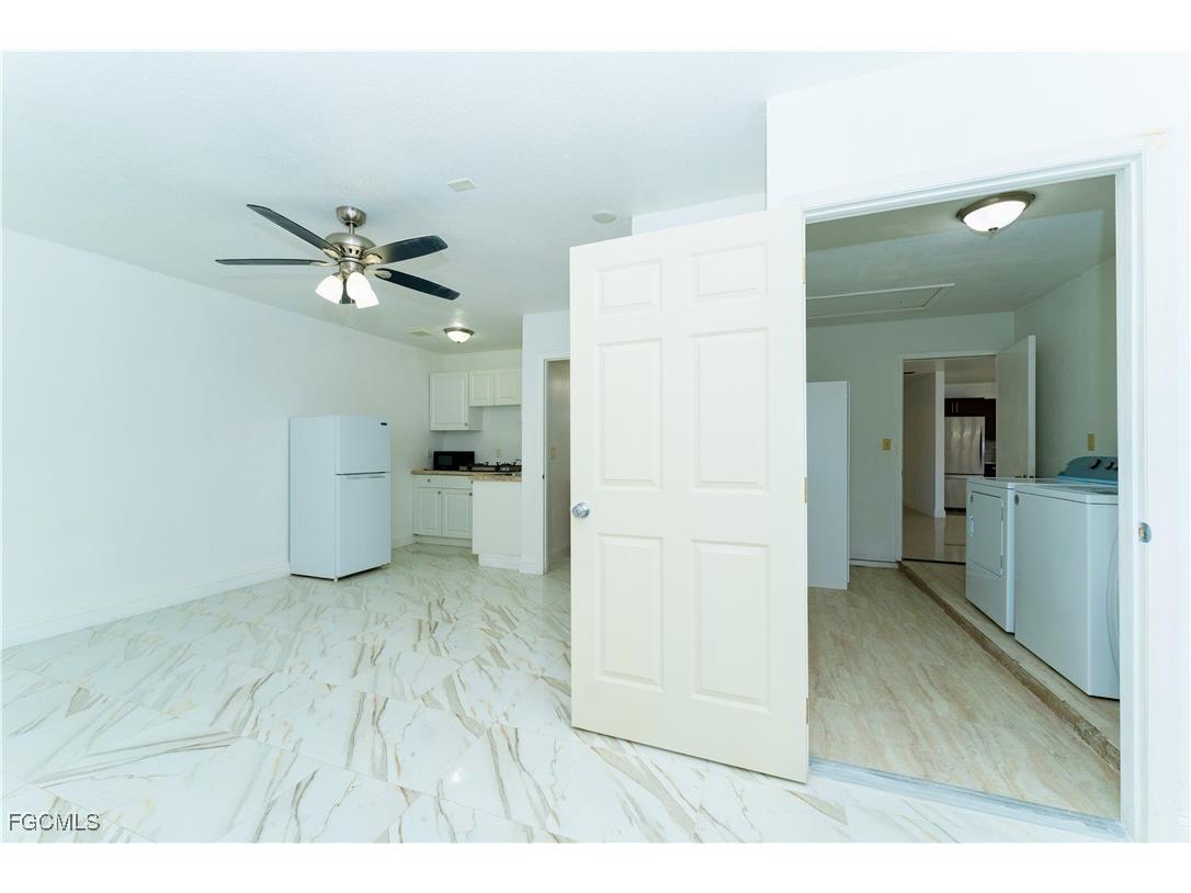 224 NE 9th Terrace Cape Coral FL 33909 2025017712 image21