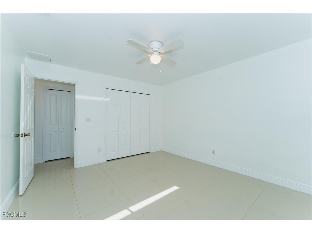 224 NE 9th Terrace Cape Coral FL 33909 2025017712 image27