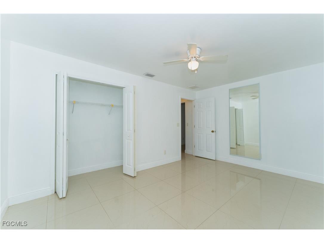 224 NE 9th Terrace Cape Coral FL 33909 2025017712 image33