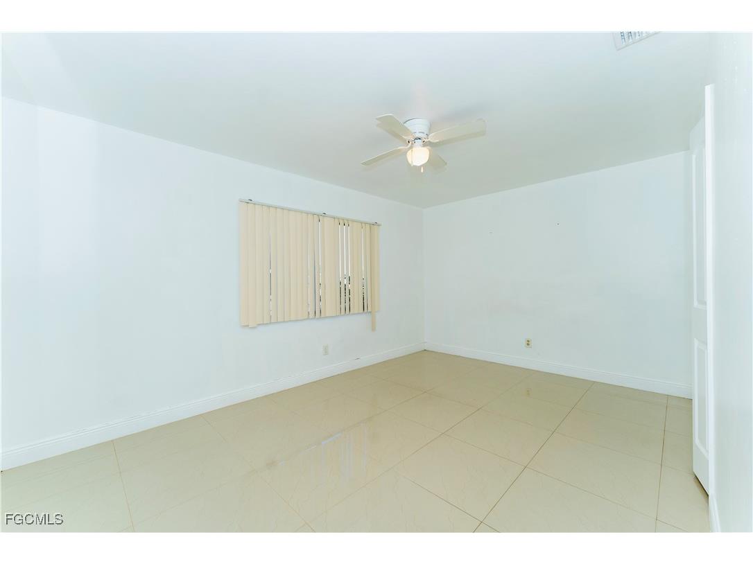 224 NE 9th Terrace Cape Coral FL 33909 2025017712 image35