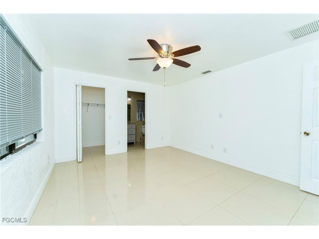 224 NE 9th Terrace Cape Coral FL 33909 2025017712 image40