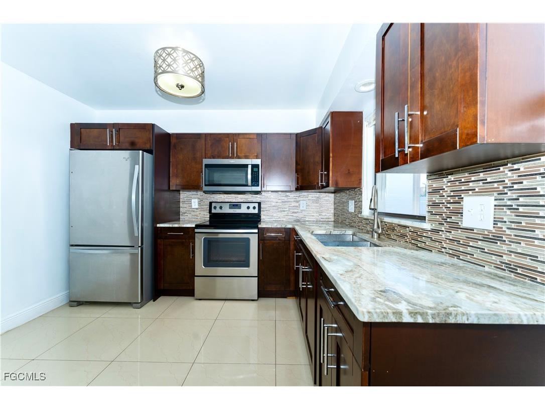 224 NE 9th Terrace Cape Coral FL 33909 2025017712 image42