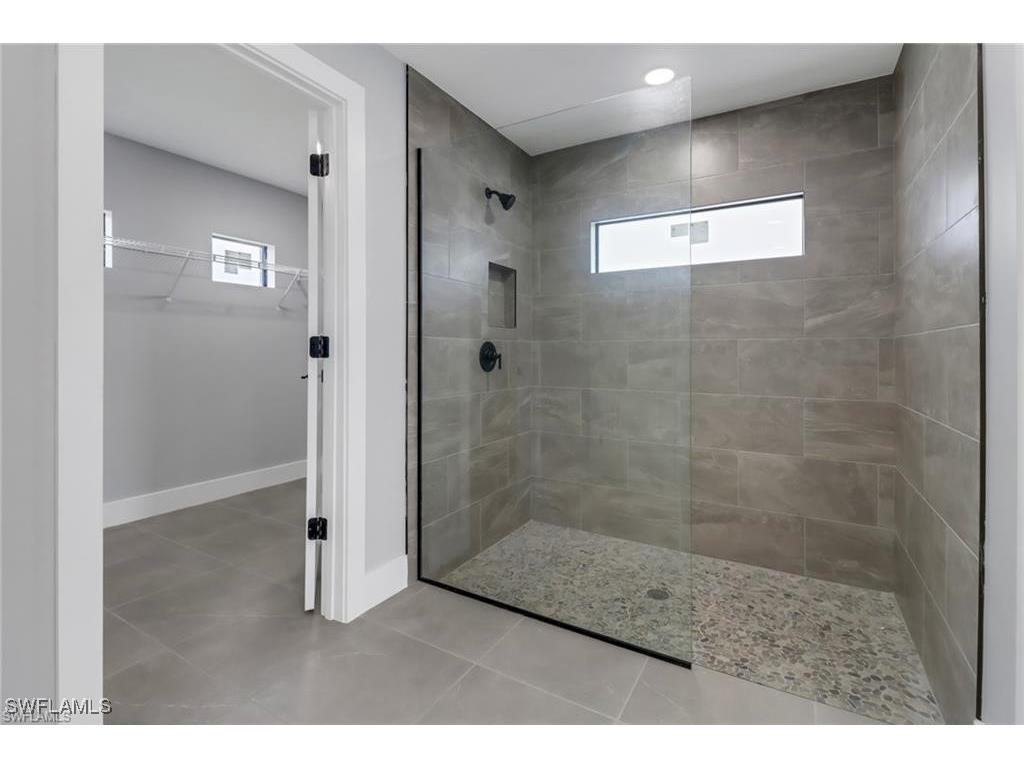 224 SE 13th Terrace Cape Coral FL 33990 225072892 image12