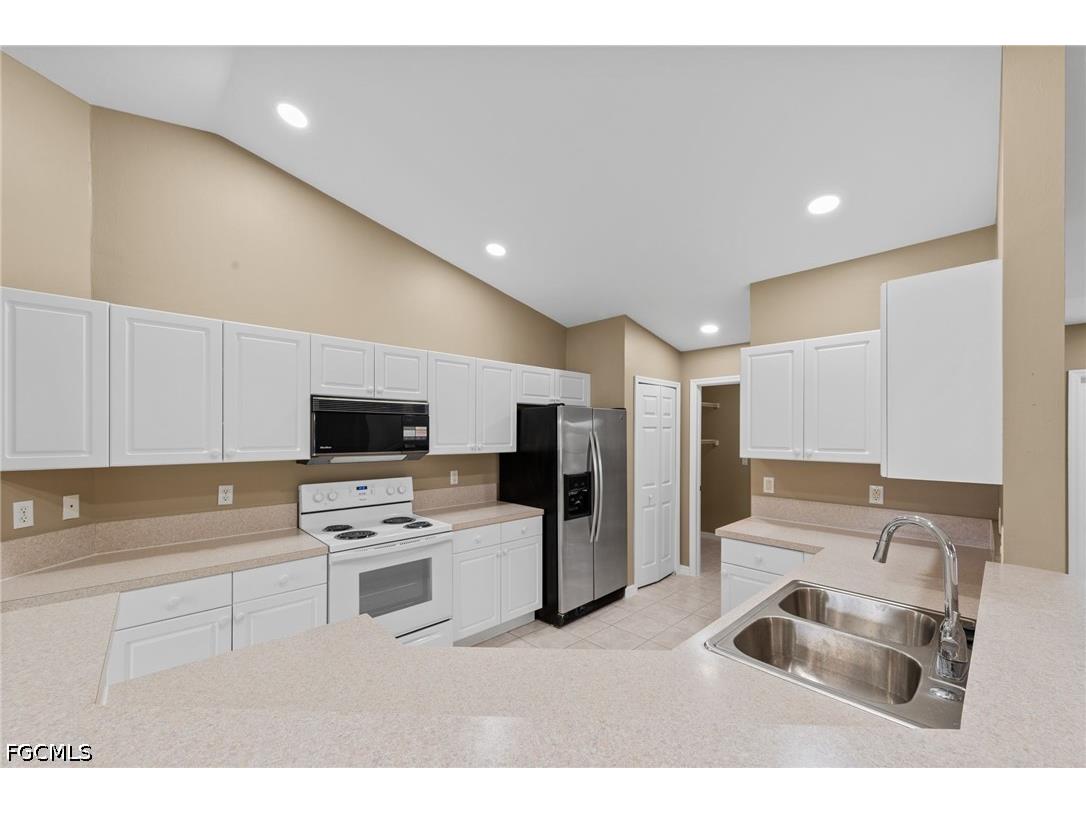 224 SW 14th Avenue Cape Coral FL 33991 2026018240 image12