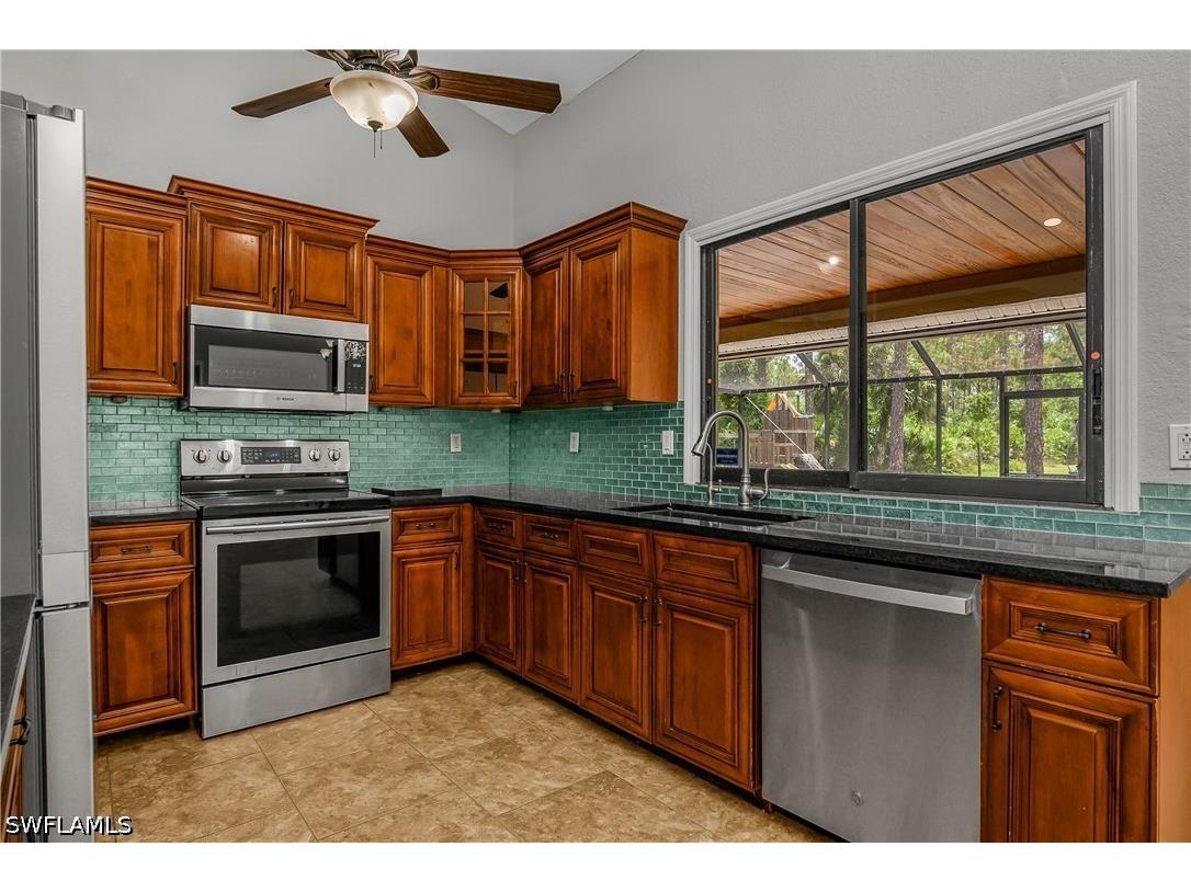 2240 19th Street SW Naples FL 34117 226025629 image8