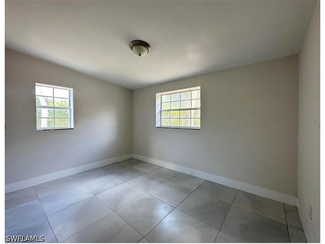 2240 Estey Avenue Naples FL 34104 226025527 image4