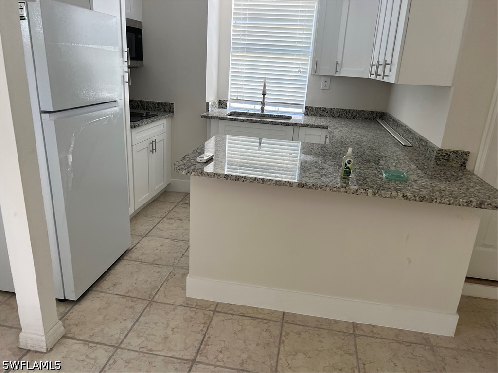 2240 Estey Avenue Naples FL 34104 226025527 image8