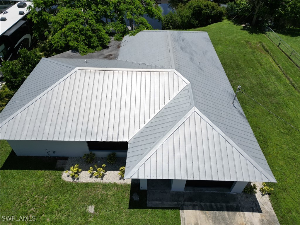 2241 Club House Road North Fort Myers FL 33917 225059660 image3