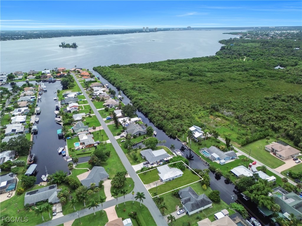 2241 Club House Road North Fort Myers FL 33917 225059660 image37