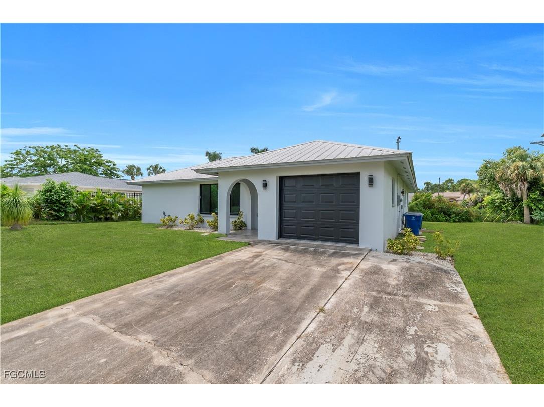 2241 Club House Road North Fort Myers FL 33917 225059660 image45