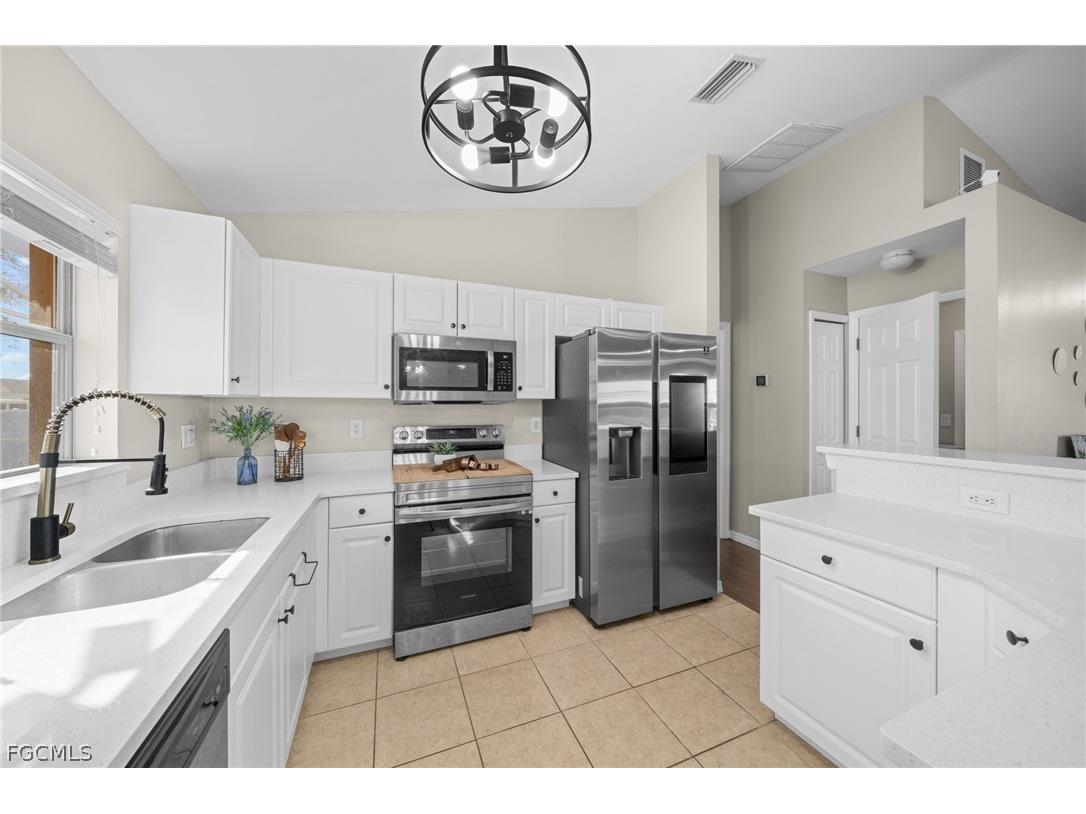 2241 NW 2nd Avenue Cape Coral FL 33993 2026009489 image11