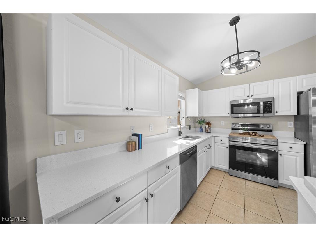 2241 NW 2nd Avenue Cape Coral FL 33993 2026009489 image12
