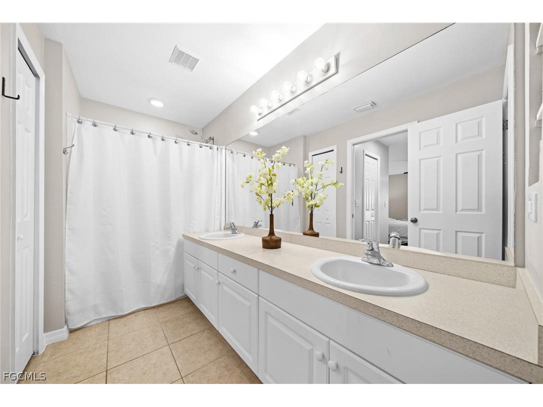 2241 NW 2nd Avenue Cape Coral FL 33993 2026009489 image17