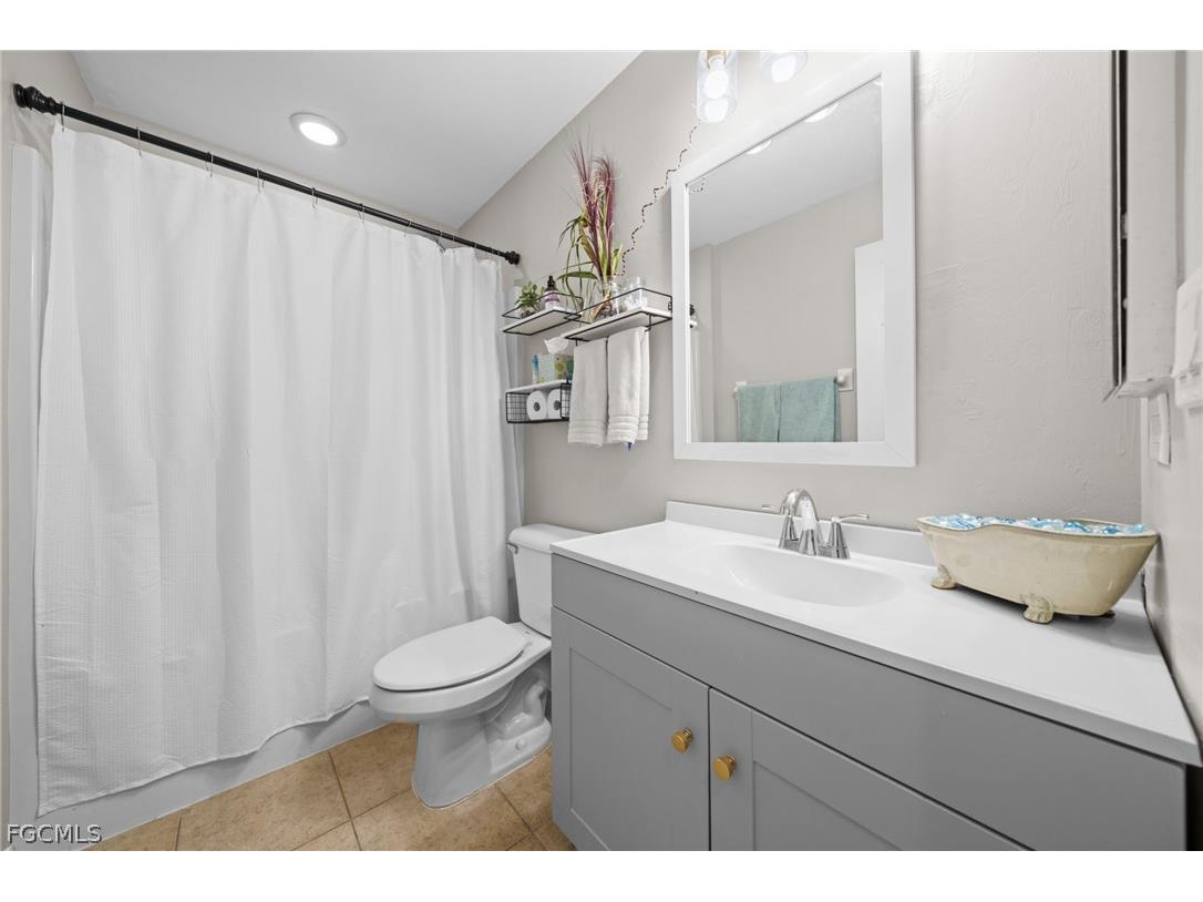2241 NW 2nd Avenue Cape Coral FL 33993 2026009489 image21
