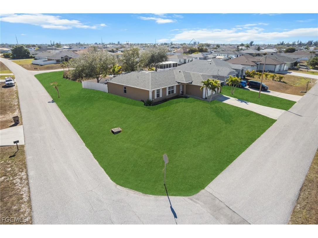 2241 NW 2nd Avenue Cape Coral FL 33993 2026009489 image3
