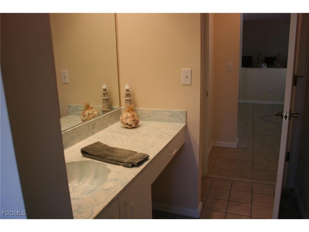  North Fort Myers FL 33917 2025008866 image17