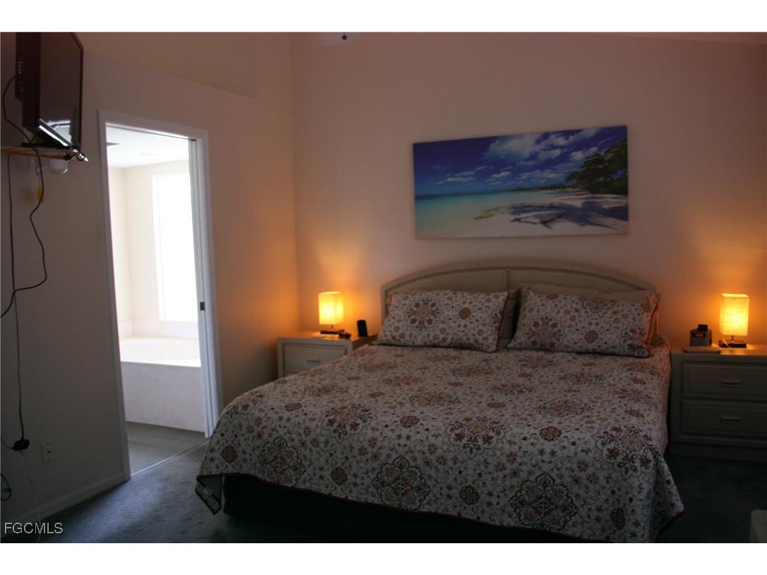  North Fort Myers FL 33917 2025008866 image19