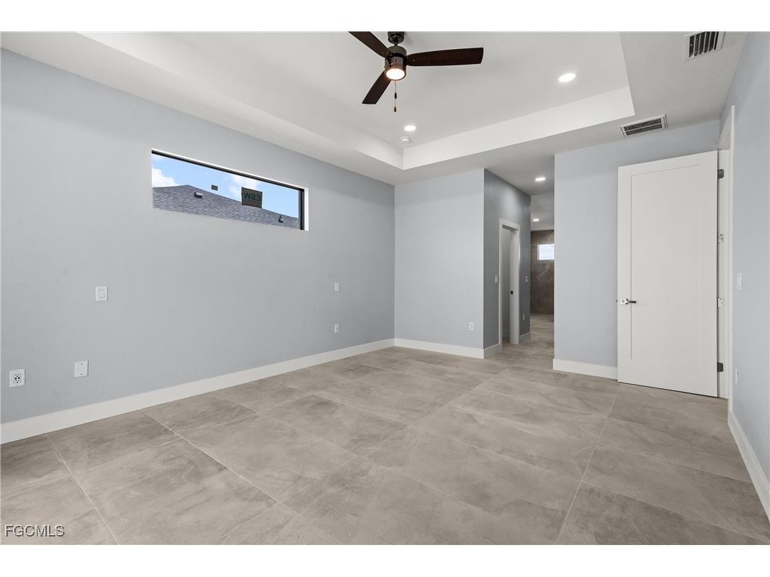 2242 NW 4th Street Cape Coral FL 33993 2025010275 image18