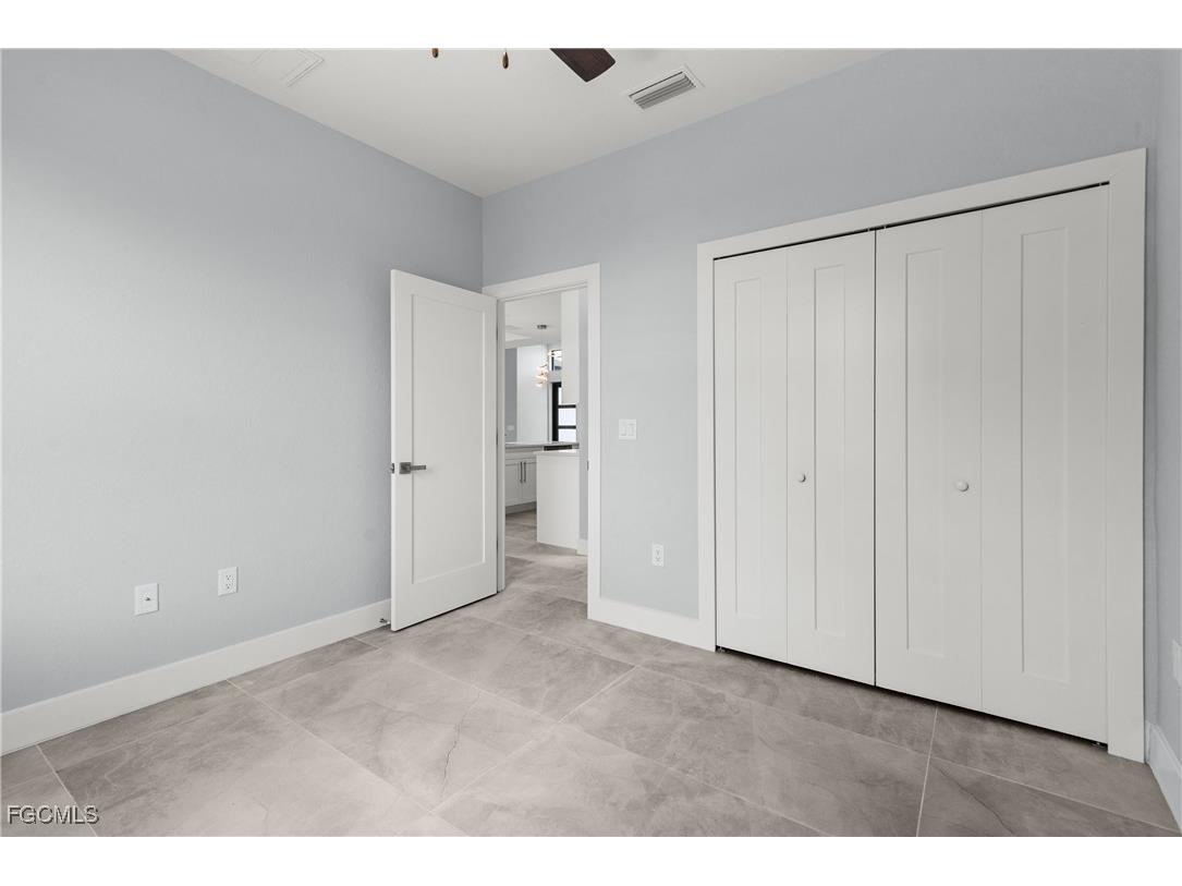 2242 NW 4th Street Cape Coral FL 33993 2025010275 image23