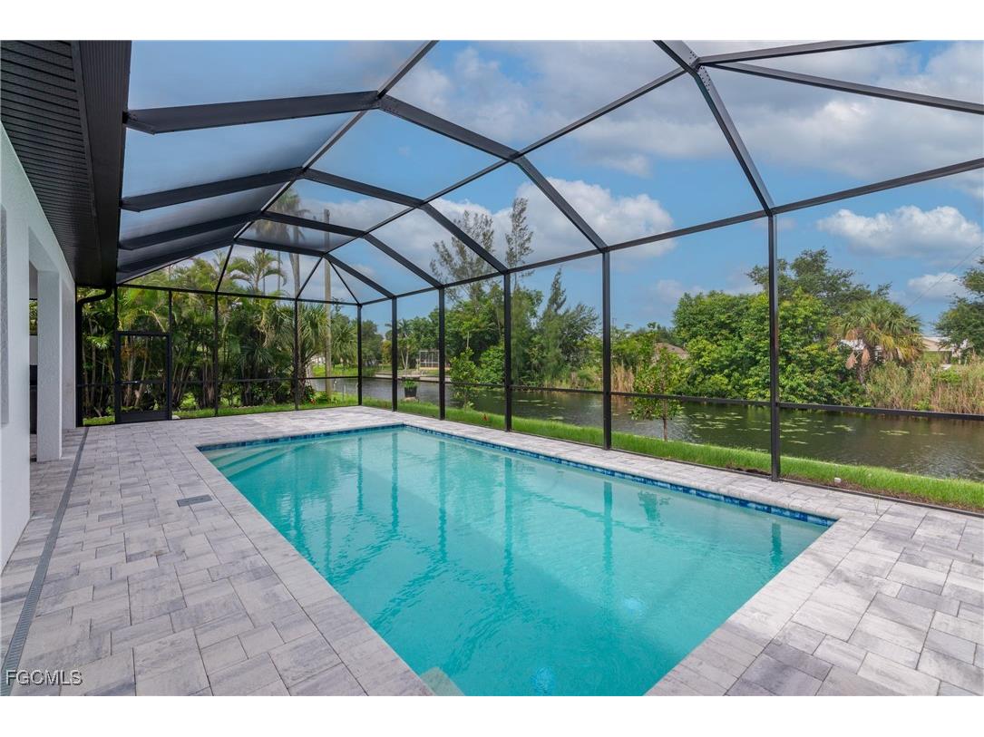 2242 NW 4th Street Cape Coral FL 33993 2025010275 image24