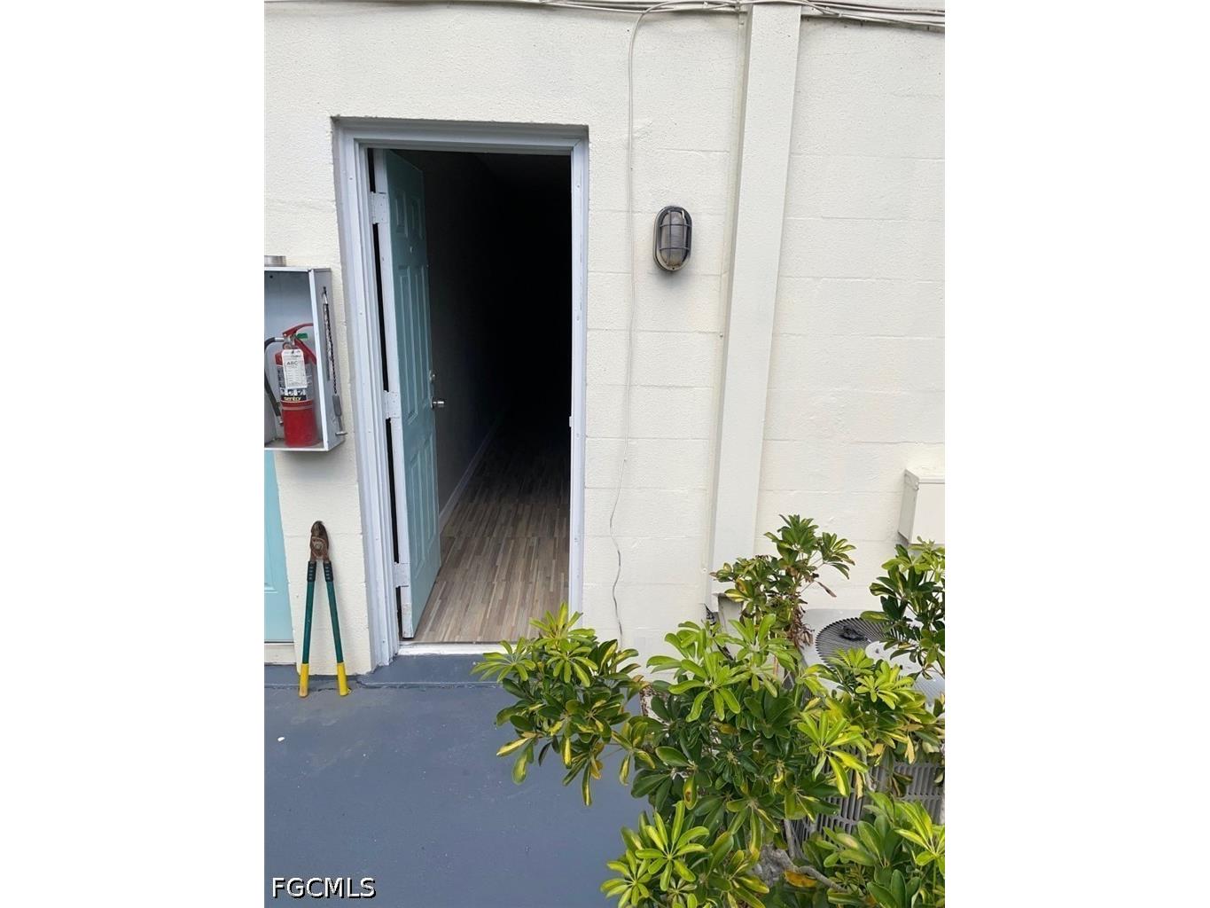 2243 Euclid Avenue Fort Myers FL 33901 2026019703 image14