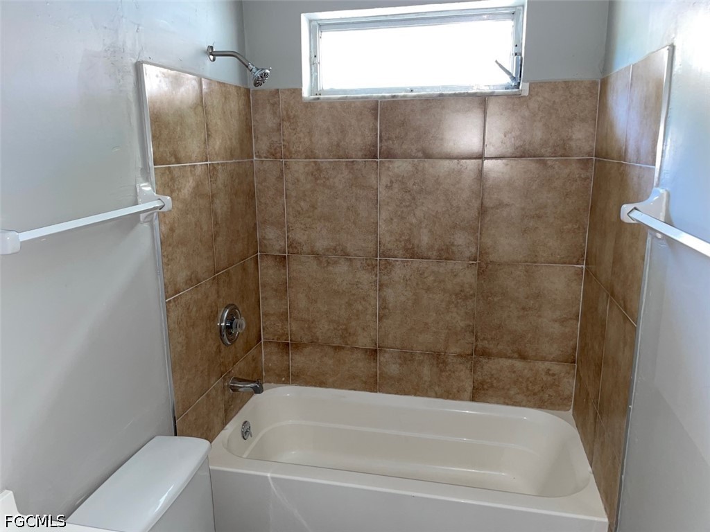 2243 Euclid Avenue Fort Myers FL 33901 2026019703 image7