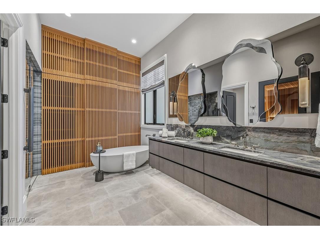 2243 Residence Circle Naples FL 34105 225084949 image14