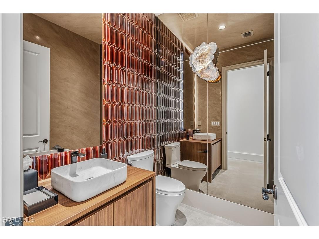 2243 Residence Circle Naples FL 34105 225084949 image20