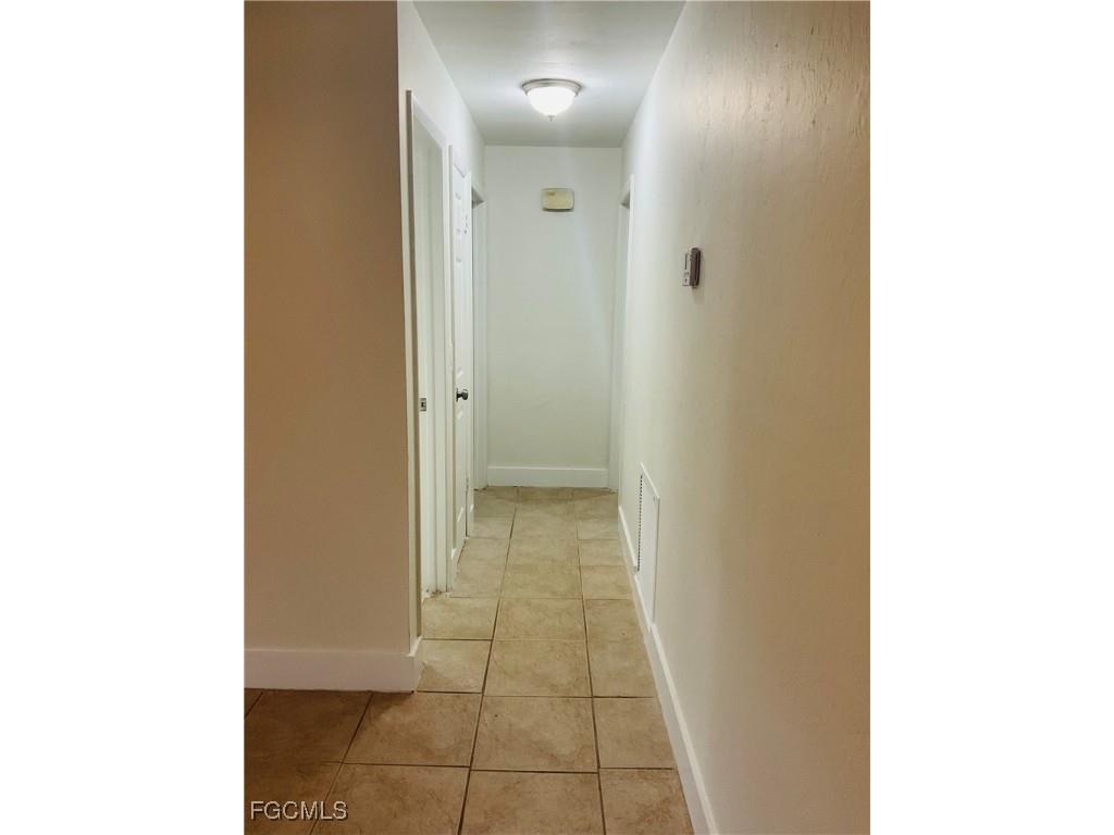 2243 South Street Fort Myers FL 33901 2025010602 image14