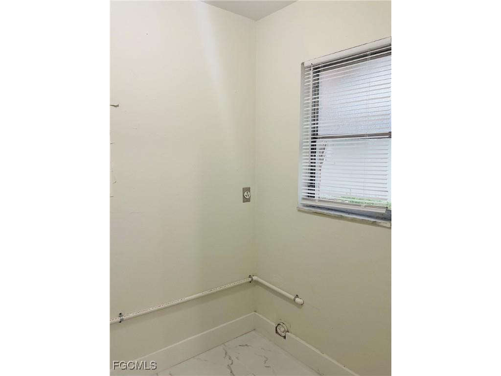 2243 South Street Fort Myers FL 33901 2025010602 image15