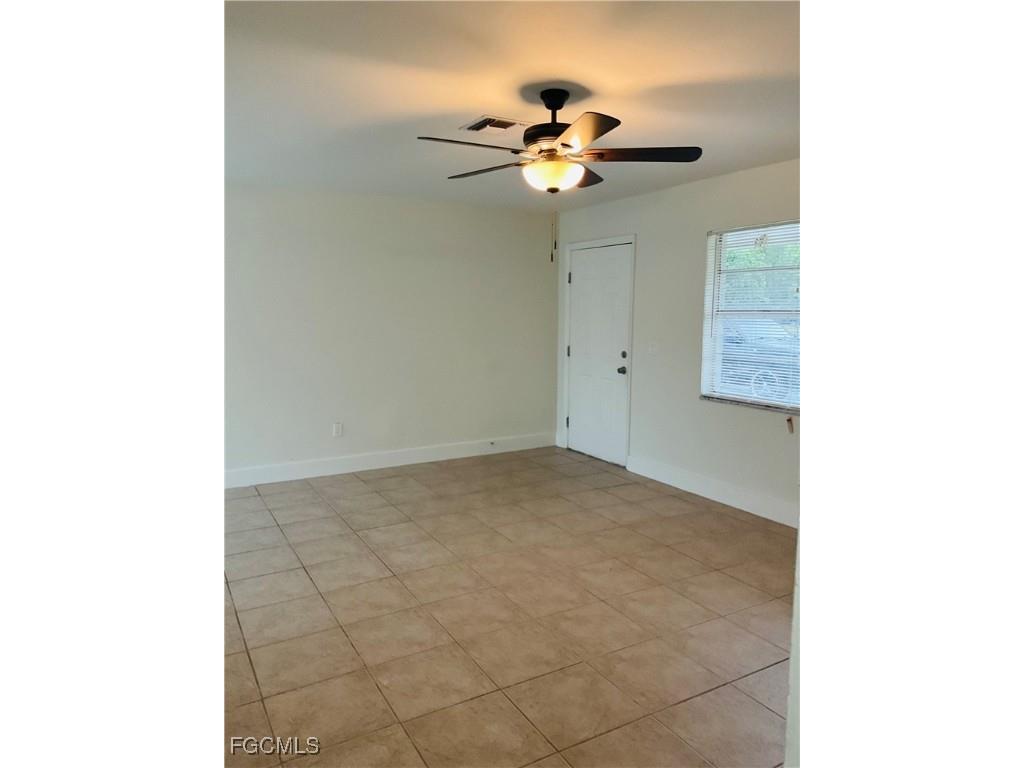 2243 South Street Fort Myers FL 33901 2025010602 image16