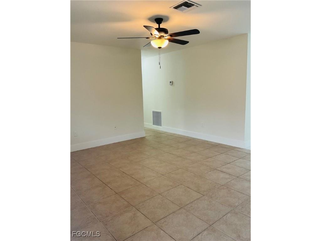 2243 South Street Fort Myers FL 33901 2025010602 image18