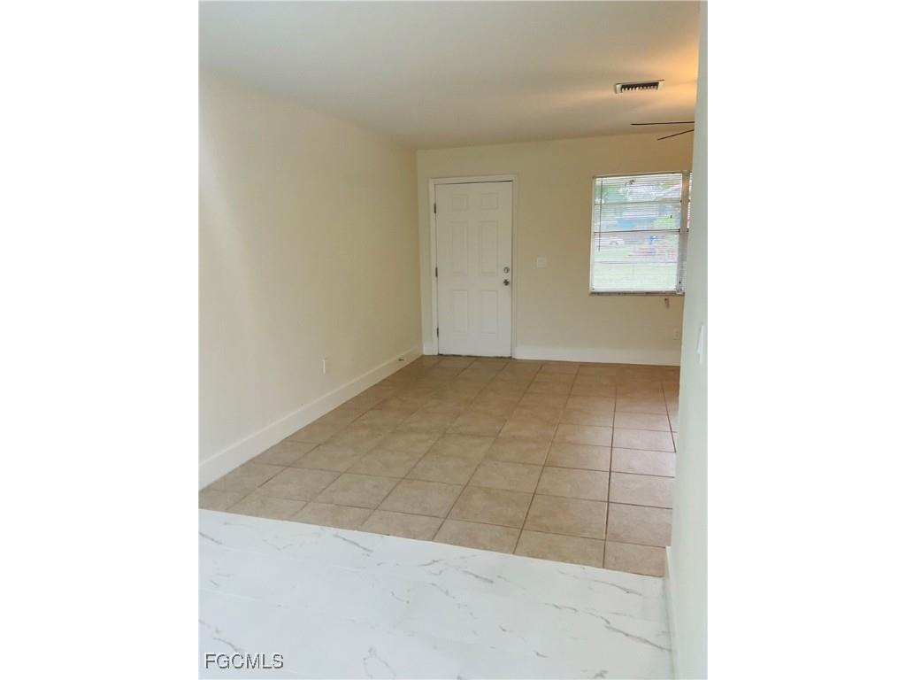 2243 South Street Fort Myers FL 33901 2025010602 image3