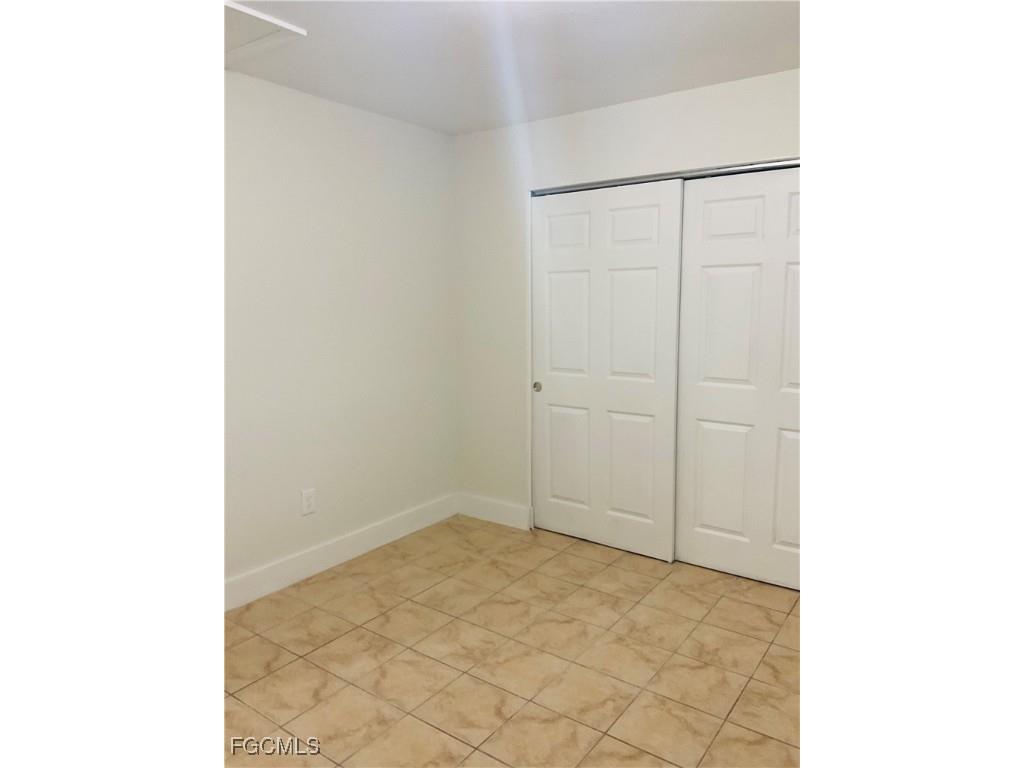 2243 South Street Fort Myers FL 33901 2025010602 image8