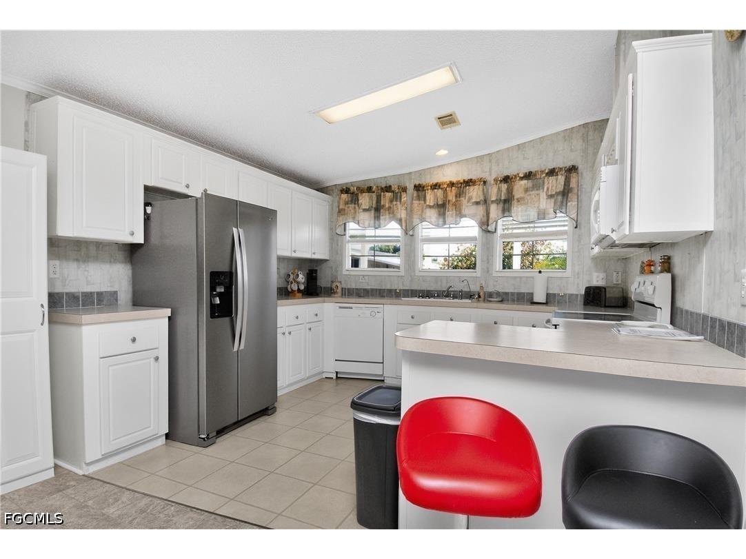 24437 Harborview Road #106 Punta Gorda FL 33980 2026015114 image8
