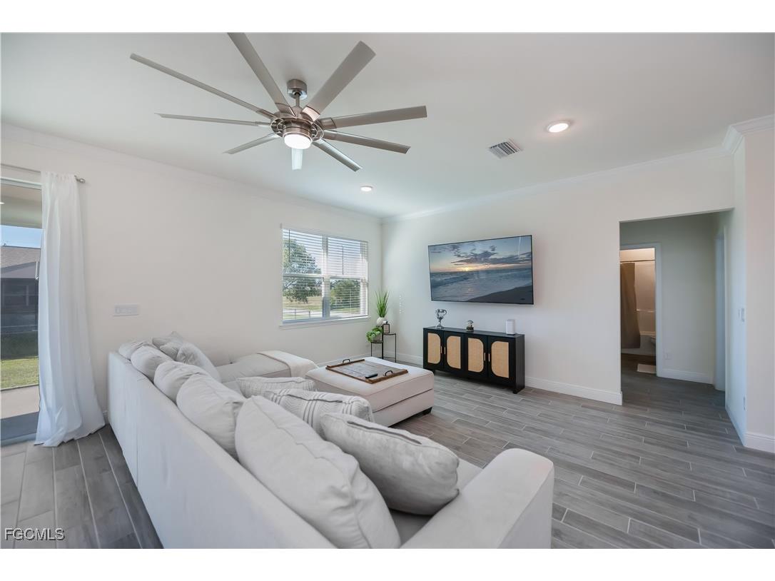 2244 NW 4th Terrace Cape Coral FL 33993 2025015961 image17