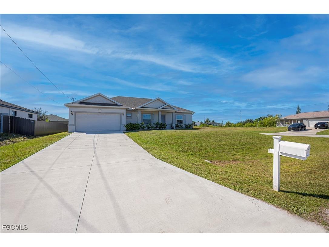 2244 NW 4th Terrace Cape Coral FL 33993 2025015961 image3